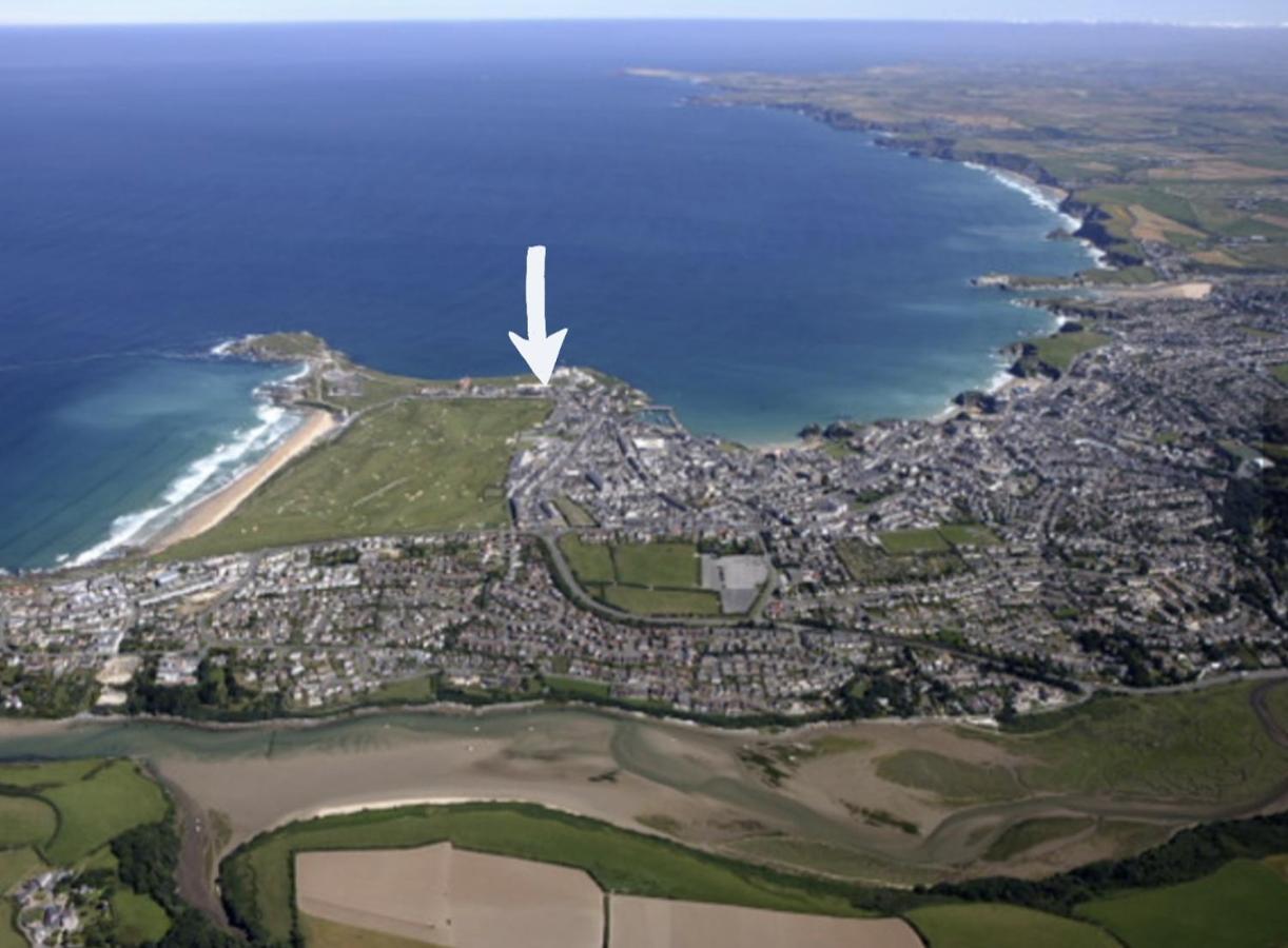 Apartment 100M From Fistral Beach- Underground Parking-Surf Shower & Locker- Sleeps 6 뉴키 외부 사진